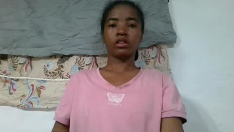Snapshot of lydie856696 chatting on July 15, 2:28 am lydie856696 online show from July 15, 2:28 am