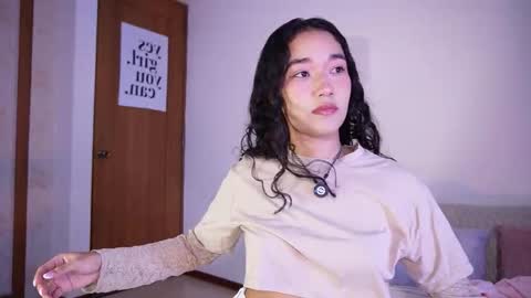 Lyhana Lee online show from November 8, 3:23 pm