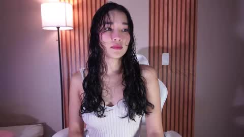 Lyhana Lee online show from January 11, 1:38 pm