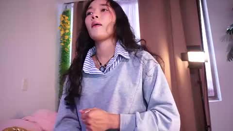 Snapshot of lyhana_lee chatting on June 19, 7:06 pm Lyhana Lee online show from June 19, 7:06 pm