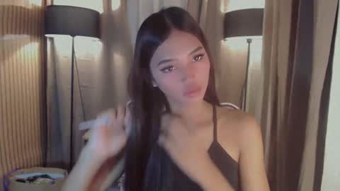 LYKA LOOPS online show from April 8, 5:13 pm
