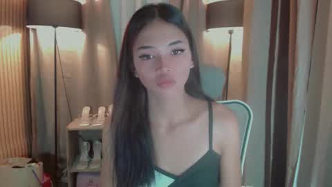 LYKA LOOPS online show from April 11, 7:18 pm