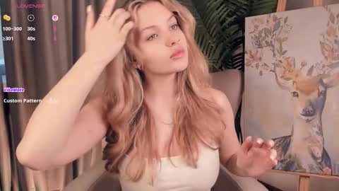 simply Eliza  online show from January 12, 12:10 pm