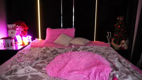 lylanimfa online show from January 9, 5:22 pm