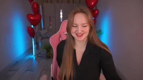 lylanimfa online show from February 17, 5:32 pm