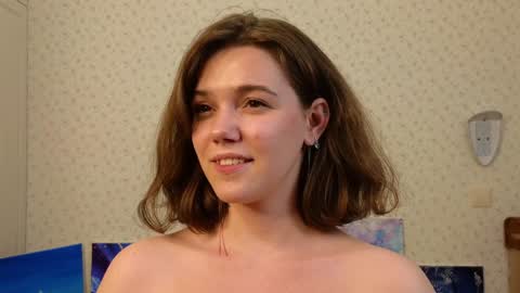 Snapshot of lyle_art chatting on December 2, 9:56 am hi im Lyle online show from December 2, 9:56 am