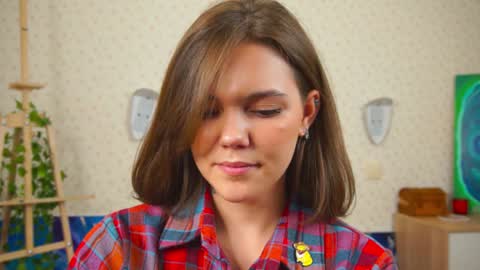 Snapshot of lyle_art chatting on December 7, 6:10 am hi im Lyle online show from December 7, 6:10 am