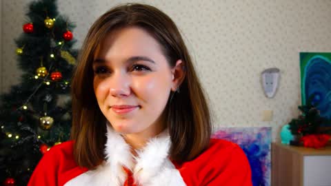 Snapshot of lyle_art chatting on December 30, 7:26 am hi im Lyle online show from December 30, 7:26 am