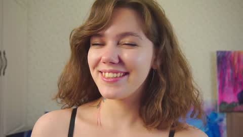 Snapshot of lyle_art chatting on February 1, 9:21 am hi im Lyle online show from February 1, 9:21 am