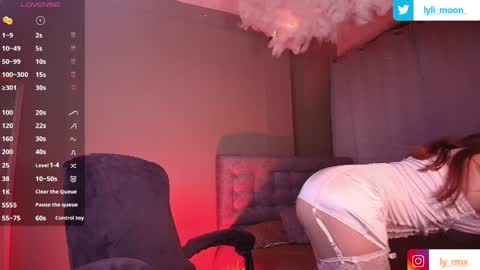 Snapshot of lylita_moon chatting on April 11, 3:55 am Littl online show from April 11, 3:55 am