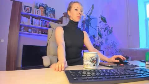 Lylith Skye NO NUDE model online show from March 22, 2:20 pm