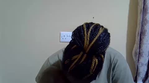 lyn_anna online show from November 7, 7:41 am