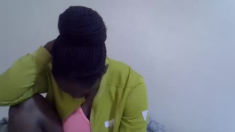 lyn_anna online show from April 29, 6:39 am