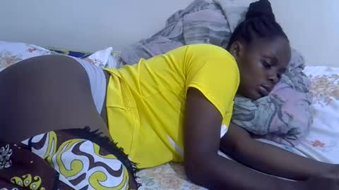 lyn_anna online show from May 24, 2:11 pm