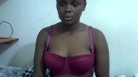 lyn_anna online show from June 10, 5:56 pm
