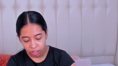 Lyn online show from October 30, 11:11 am