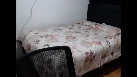 lyna online show from March 13, 5:03 am