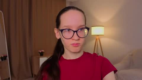 Sara online show from March 15, 4:13 pm