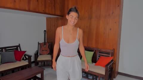 Snapshot of lynn_jackson chatting on November 18, 4:50 am LYNN online show from November 18, 4:50 am