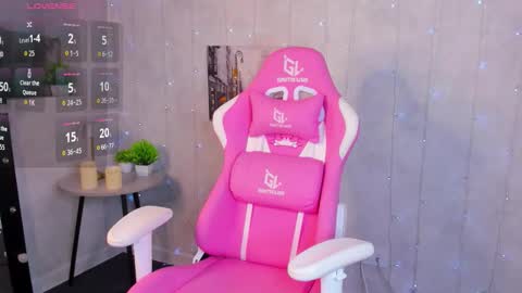 Lynn online show from October 25, 11:21 pm