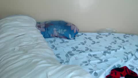 lyenne online show from November 25, 8:42 pm