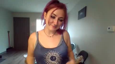 Snapshot of lynnkitten69000 chatting on April 13, 4:45 pm Lynn online show from April 13, 4:45 pm