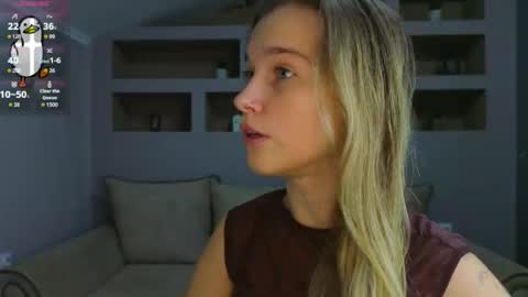 Lynn online show from October 14, 5:25 pm