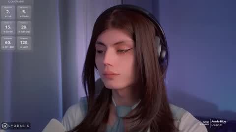 Lyodass online show from April 30, 2:40 am