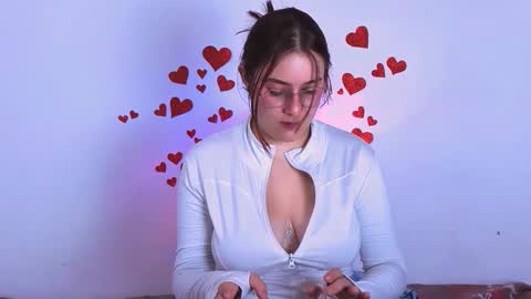 Snapshot of lyracarter chatting on February 20, 6:26 am Lyra Carter online show from February 20, 6:26 am