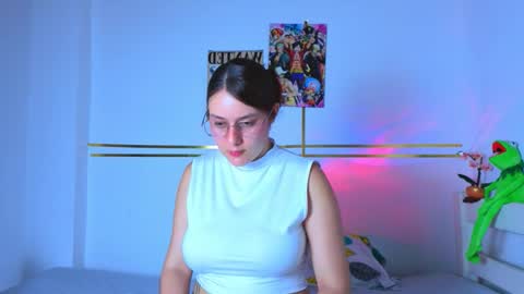 Snapshot of lyracarter chatting on February 23, 9:45 pm Lyra Carter online show from February 23, 9:45 pm