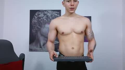 Snapshot of lysan_corv chatting on December 20, 5:09 pm Lysan online show from December 20, 5:09 pm