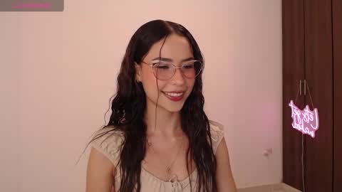 lzzyink online show from October 20, 3:18 am