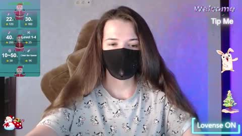 Snapshot of m00n8kiki chatting on December 22, 6:43 am Ksu online show from December 22, 6:43 am