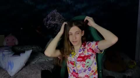 Snapshot of m1shq chatting on September 8, 9:47 pm m1shq online show from September 8, 9:47 pm