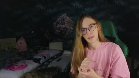 Snapshot of m1shq chatting on October 2, 9:44 pm m1shq online show from October 2, 9:44 pm