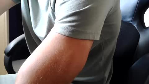 Snapshot of m4dh4tter24 chatting on July 26, 8:21 am m4dh4tter24 online show from July 26, 8:21 am