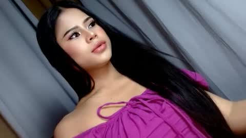 Snapshot of m4dis0nxxxx chatting on December 20, 12:01 pm maddison online show from December 20, 12:01 pm