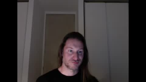 Snapshot of m4rduk81 chatting on October 19, 5:19 am m4rduk online show from October 19, 5:19 am