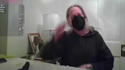 m54whrdn online show from December 23, 2:13 am