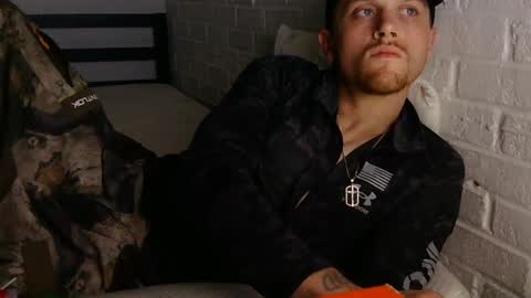 Hotandhairy online show from December 4, 8:23 am