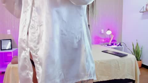Snapshot of m_antonia chatting on April 8, 3:56 pm Maria online show from April 8, 3:56 pm