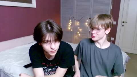 Michael and Kai online show from October 24, 5:31 pm