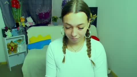 Vikki online show from April 9, 11:04 am
