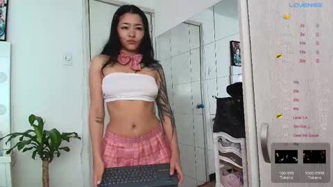 Snapshot of maaddy_ chatting on May 6, 4:45 pm maaddy_ online show from May 6, 4:45 pm