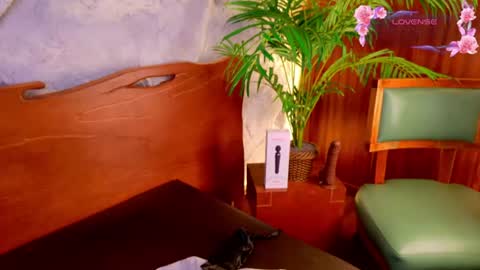 Malu Lopez online show from June 11, 5:16 am