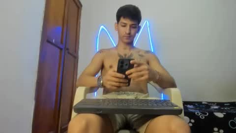 itgram pezlo josue online show from January 7, 2:08 pm