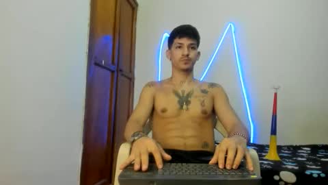 itgram pezlo josue online show from January 17, 9:29 pm