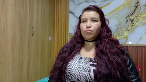 mabelineyesgreen303av online show from December 16, 3:44 am