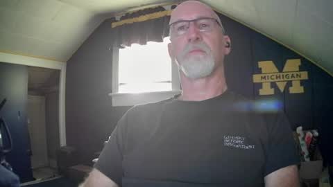 mac8181 online show from July 4, 10:43 am