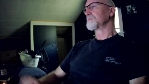 mac8181 online show from August 1, 10:47 am